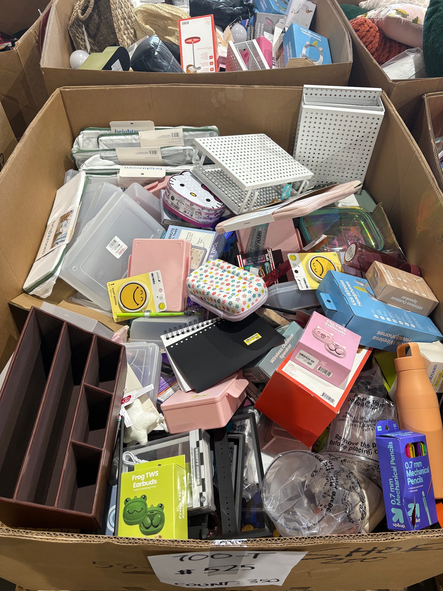 Office & School Supplies Pallet (700-T)
