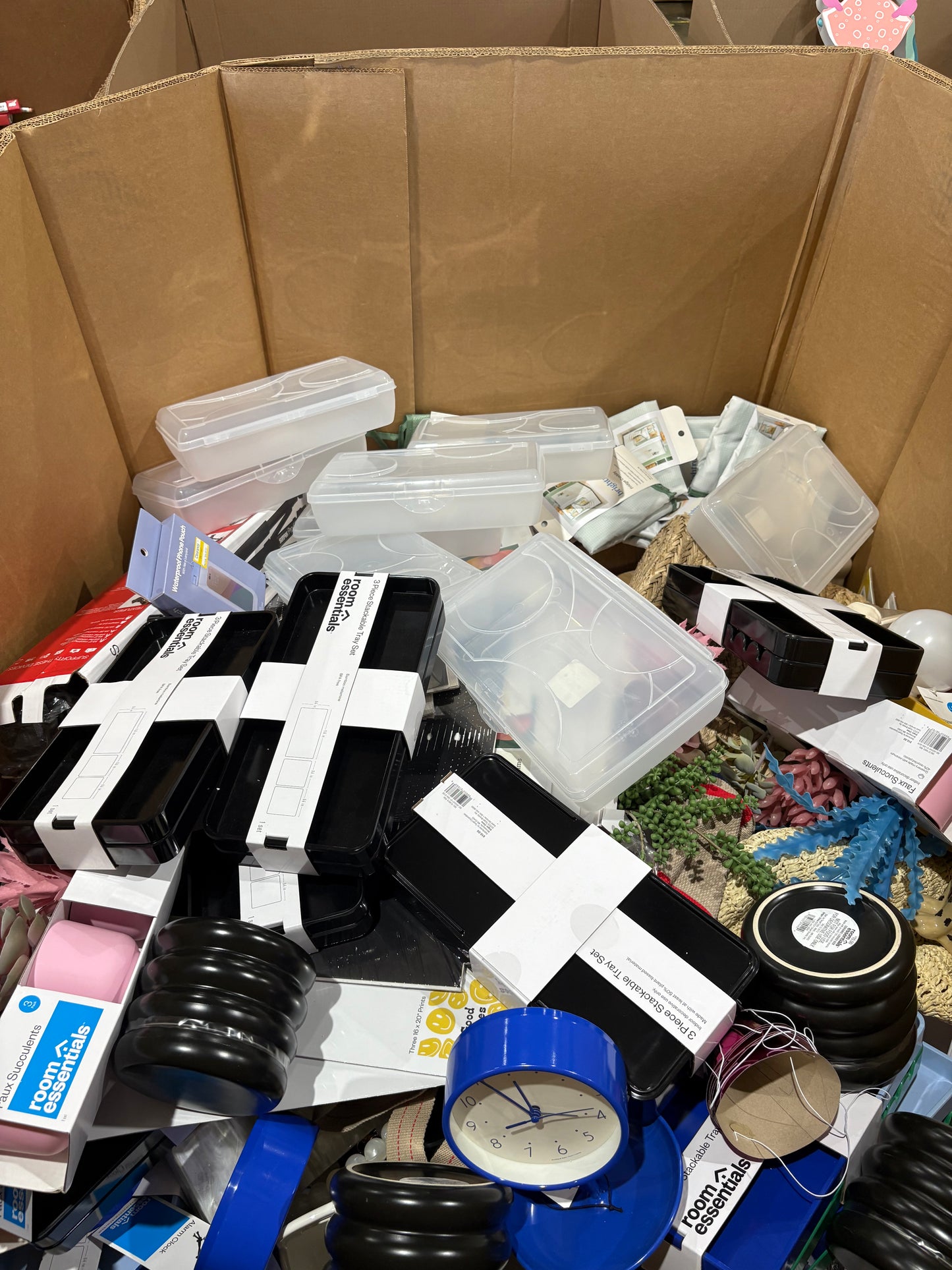 Home & Office Essentials Pallet – (710-T)