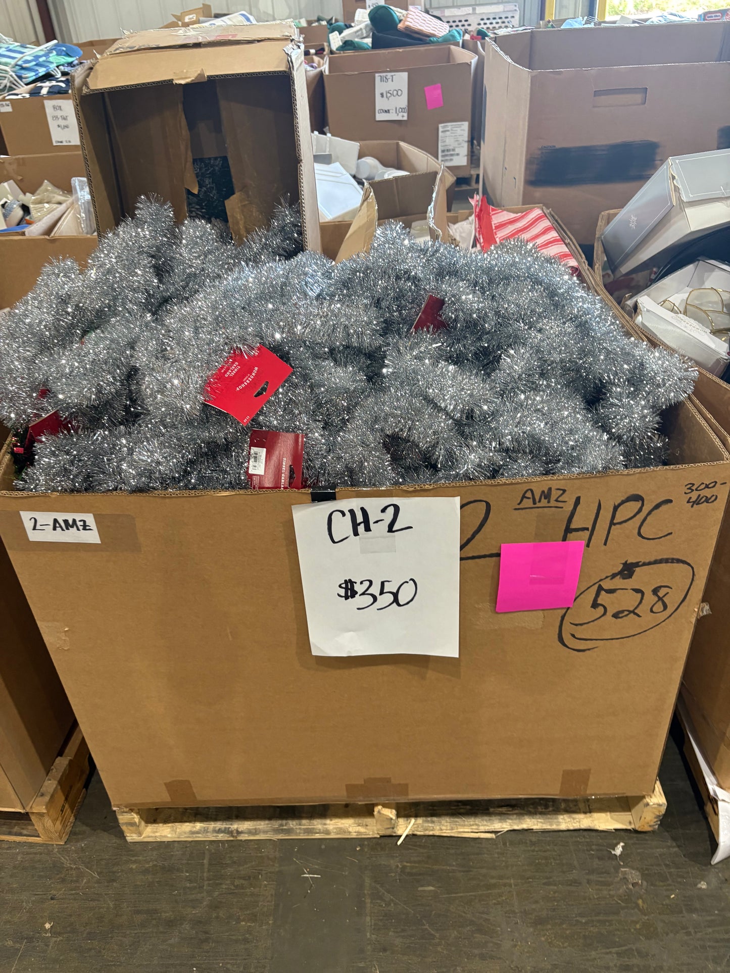 Silver Tinsel Holiday Decor Pallet – CH-2