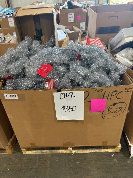 Silver Tinsel Holiday Decor Pallet – CH-2