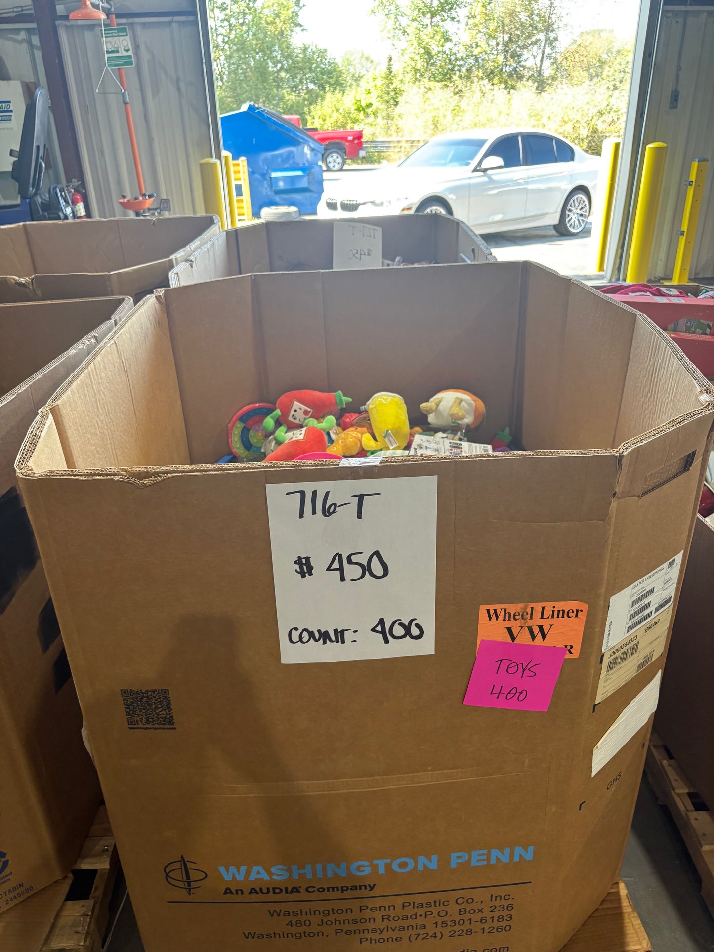 Toys & Games Pallet – (716-T)