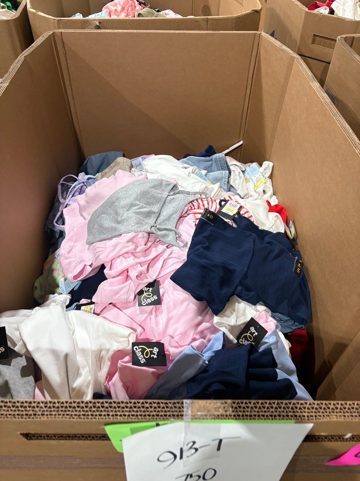 Children’s Clothing Pallet 913-T