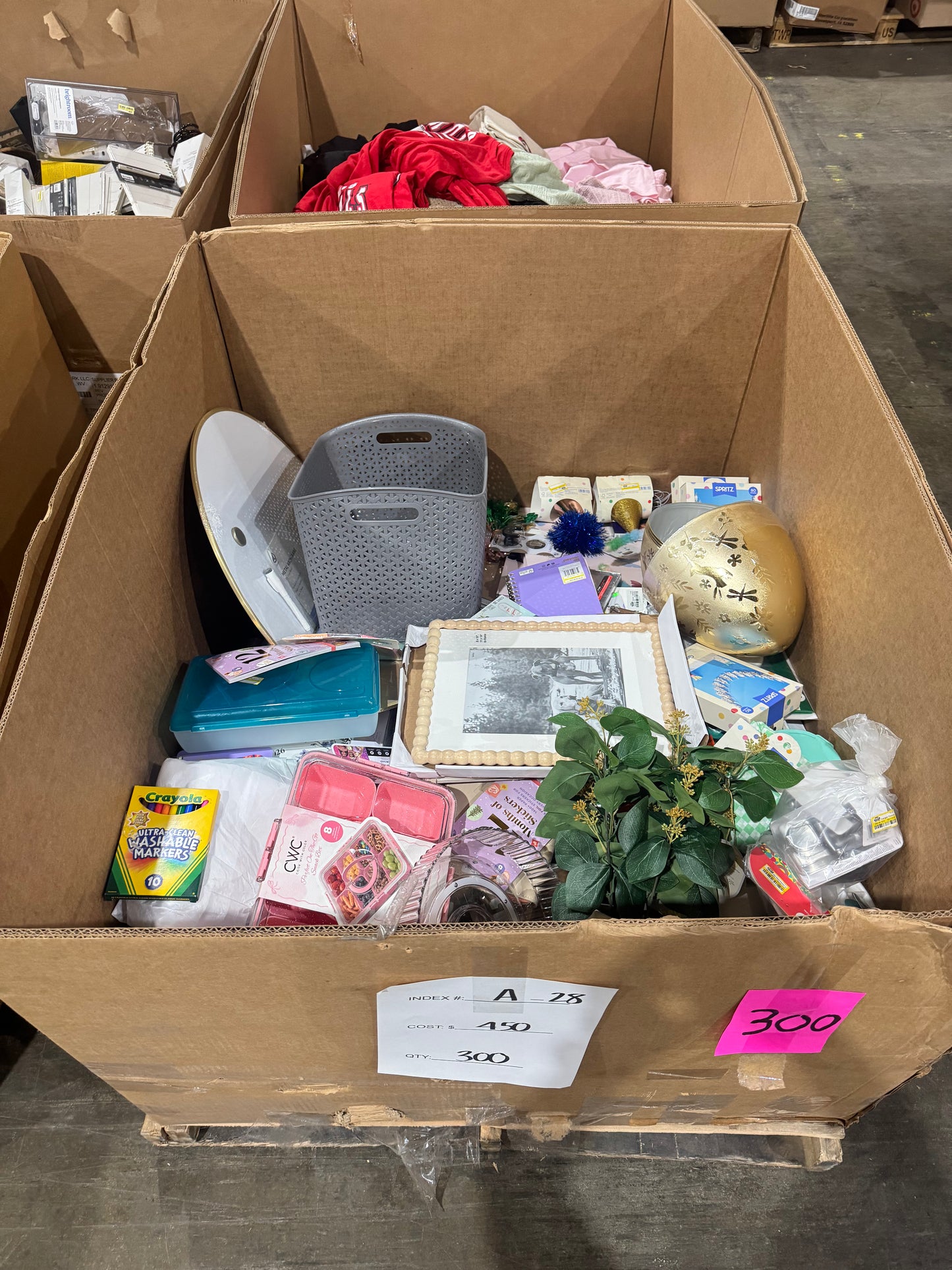 Mixed Home Décor & General Merchandise Pallet A-28