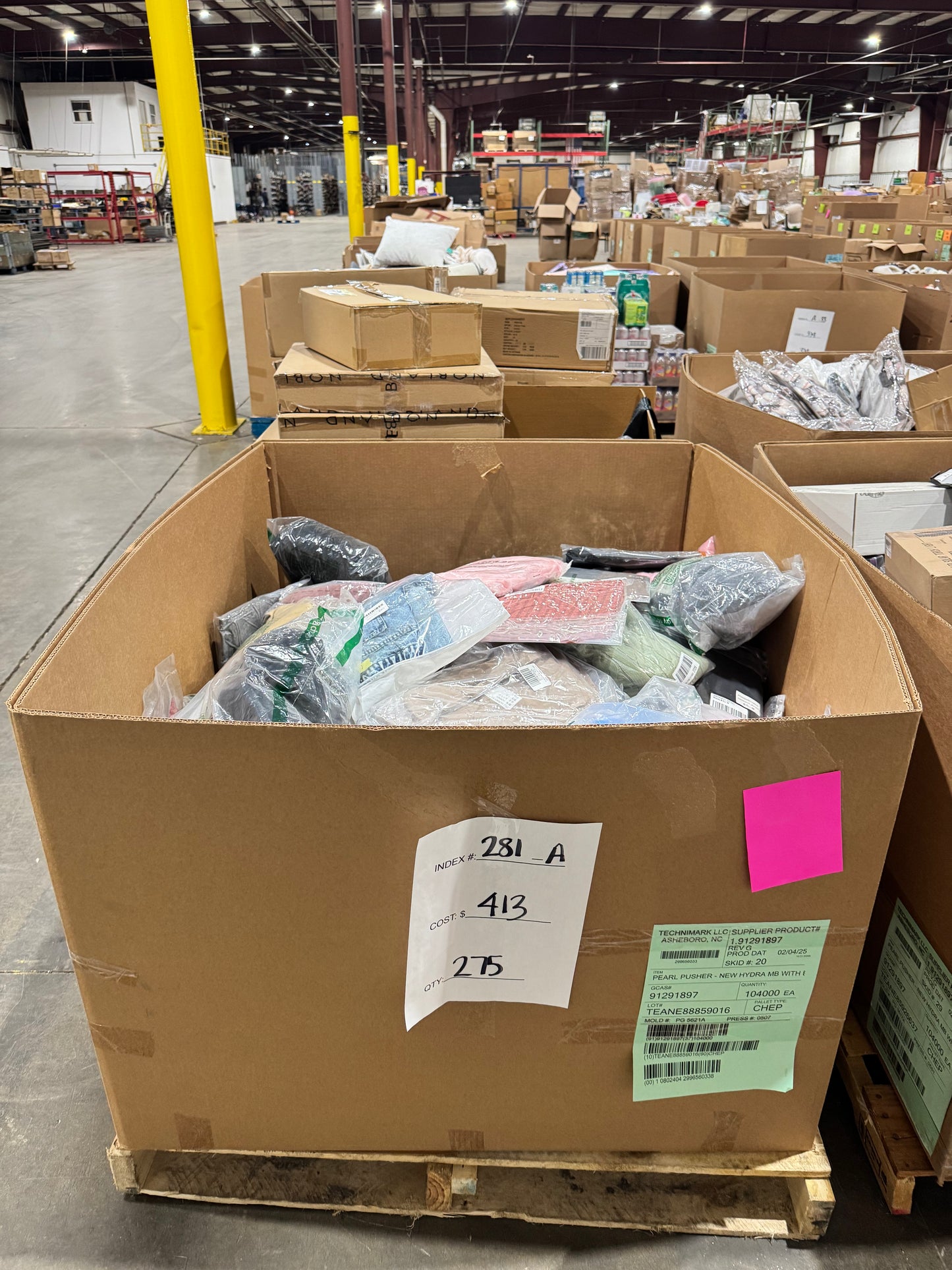 Mixed Clothing & Apparel Pallet – 281-A
