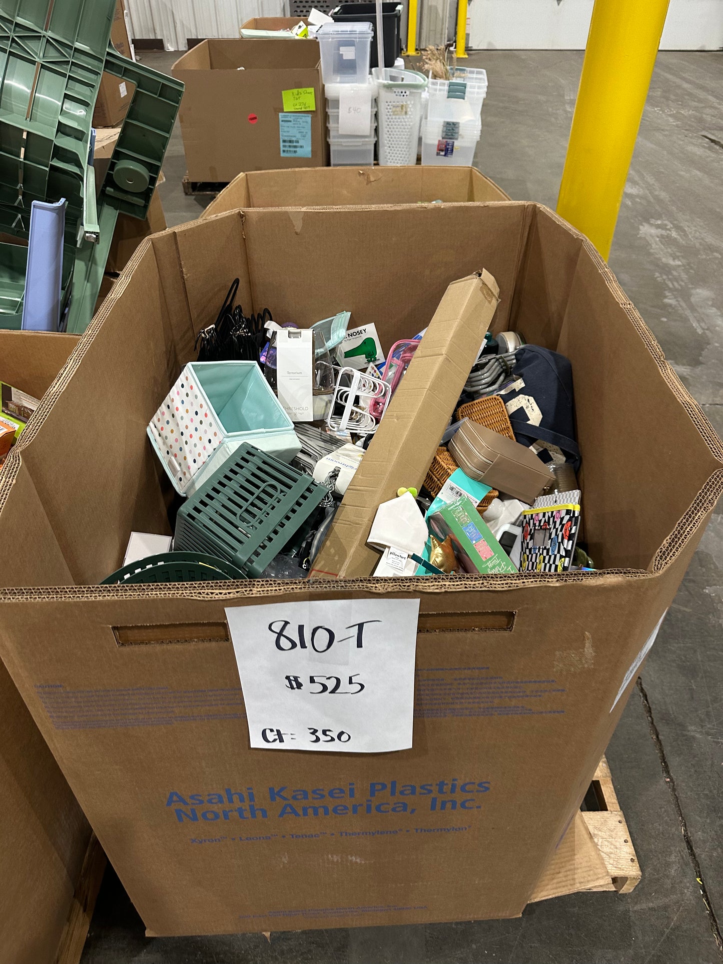 Home Essentials & Storage Bin Pallet - 810-T