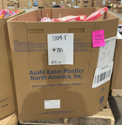 Valentine Candy & Treats Pallet- 1104-T $200 SALE